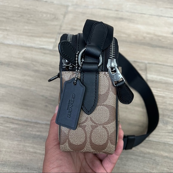 Coach Graham Crossbody In Signature Canvas - Picture 4 of 7